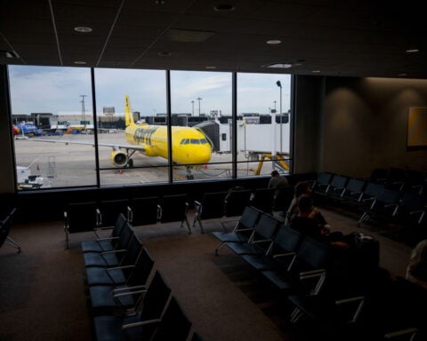 Travel plans upended as Spirit Airlines shuts down, leaving passengers scrambling for other options