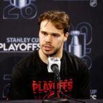 Stankoven, Andersen lead Hurricanes past Flyers 3-0 in Game 1 of 2nd-round series