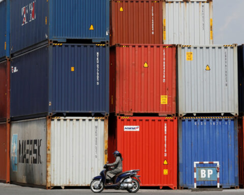 Asia finance leaders say they are ready to act to stem volatility risks
