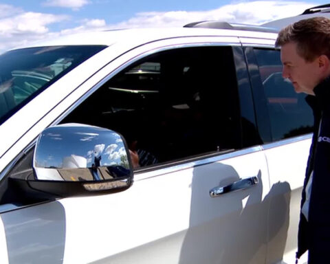 Rising gas prices force Twin Cities Lyft, Uber drivers to reconsider gig work