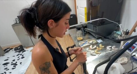 Iranian artist turns teeth into canvas with custom grill designs