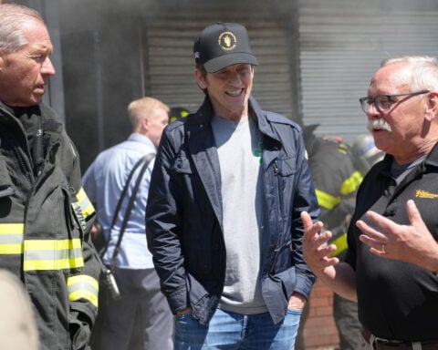 Denis Leary’s ‘crazy idea’ puts civilians through FDNY training to raise funds for fire departments