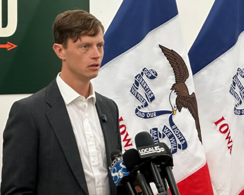 Democrats look for a foothold in Iowa as Vance visits to boost Republicans