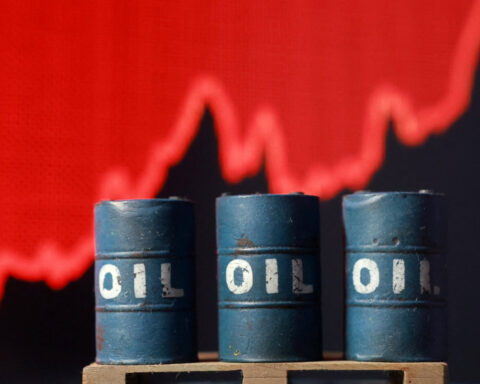 High oil prices won't rescue Russian growth, think tank says