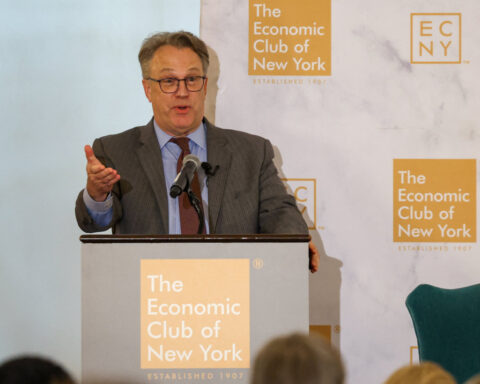 Fed's Williams says more agreement on FOMC than dissents imply