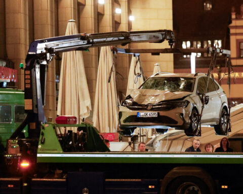 Two killed, multiple injuries after car hits bystanders in Leipzig