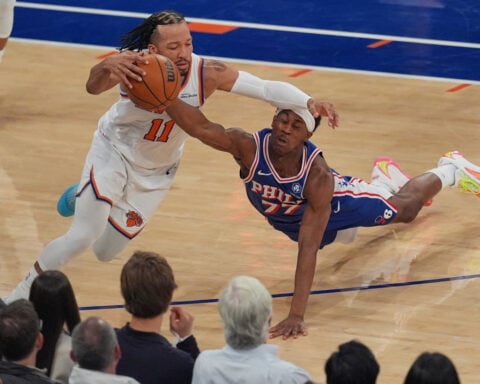 Knicks crush the 76ers 137-98 to start the second round and keep up a historic postseason roll