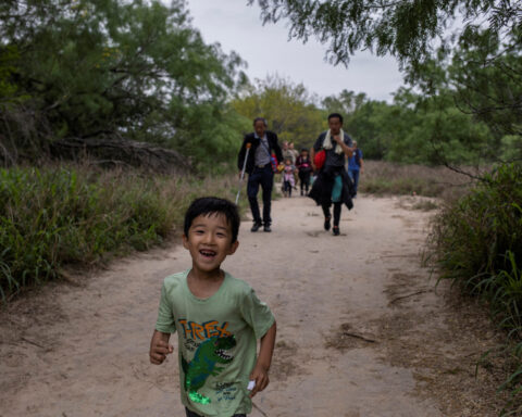 US prepared for visa sanctions on China over migrants issue, official says