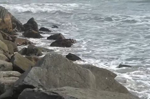 Oceanside turns to artificial reef to save its disappearing beach
