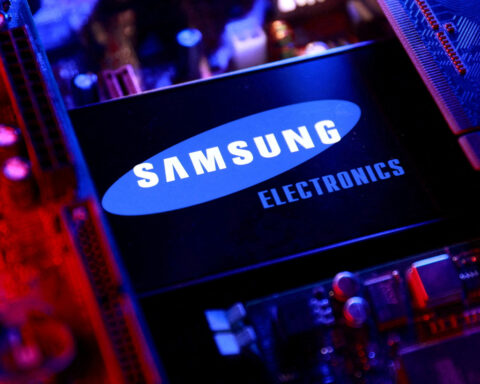 Samsung Electronics' market cap surpasses $1 trln after US AI chip stocks surge