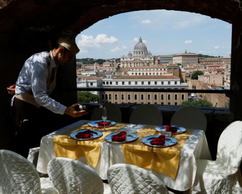 Italy services costs rise at fastest pace in over three years, PMI shows
