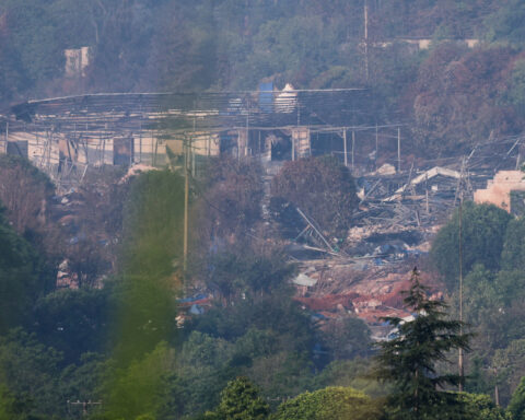 China to probe deadly fireworks factory blast