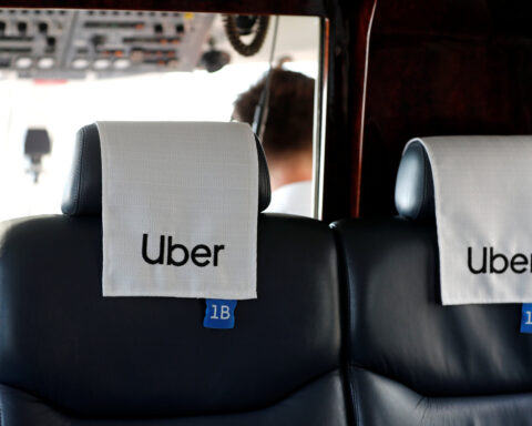 Uber forecasts strong second-quarter bookings despite Middle East woes