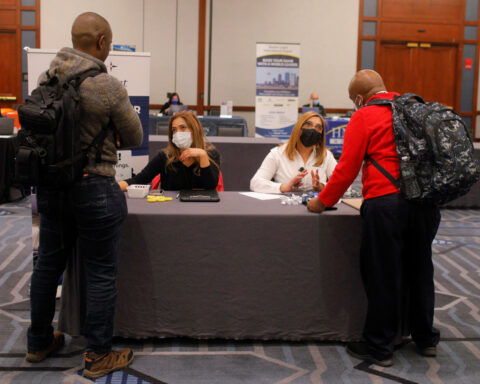 Increase in US private payrolls in April consistent with stable labor market