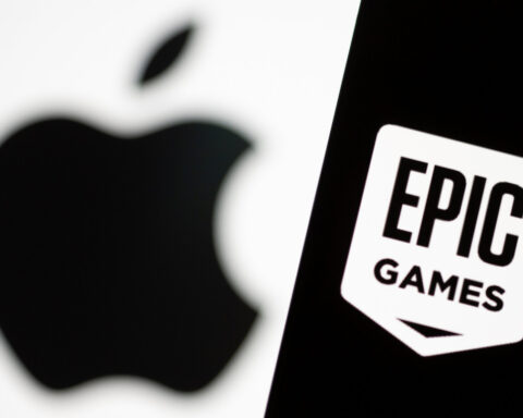 US Supreme Court declines to pause order holding Apple in contempt in Epic Games lawsuit