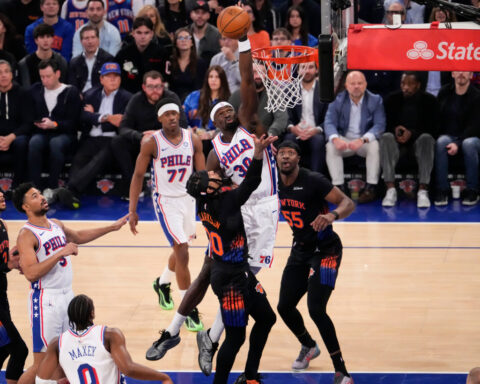 Jalen Brunson helps the Knicks take a 2-0 lead over the 76ers with a 108-102 victory
