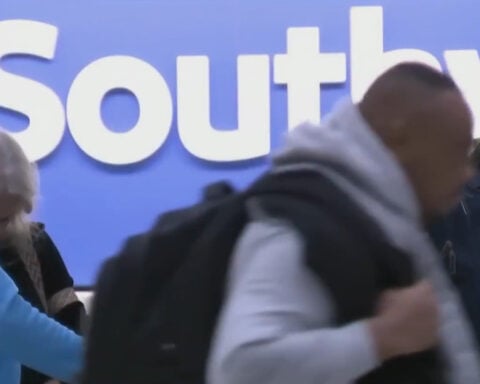 2 Southwest planes clip each other at BWI airport