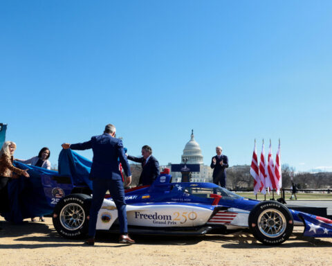 Motor racing-IndyCar T-shirt withdrawn after slogan causes outrage