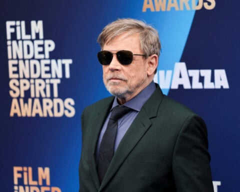 White House calls Mark Hamill 'sick' after actor posts Trump gravesite image