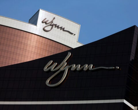 Wynn Resorts logs quarterly profit above estimates on Macau gains