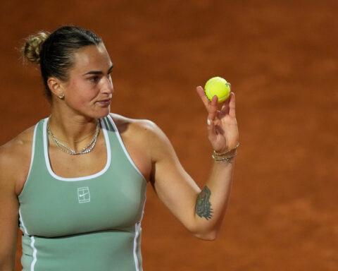 ITF says tennis players from Belarus and Russia to continue playing as neutrals despite IOC shift