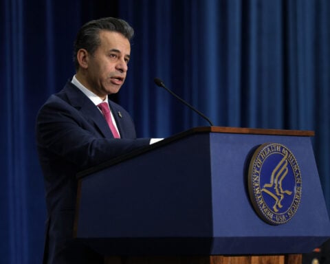 Trump has signed off on ousting FDA chief, senior official says
