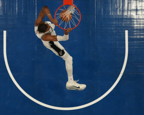 Wembanyama gives the Spurs another gem in a 115-108 win over the T-wolves to take a 2-1 series lead