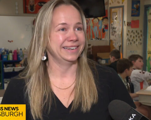 After surgery to remove brain tumor, Pennsylvania teacher continues to inspire students