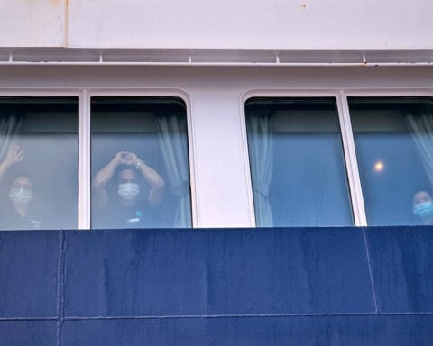 Passengers start disembarking from hantavirus-stricken cruise ship in Spain's Canary Islands