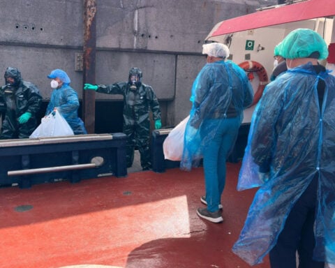 Tenerife port home to scenes of worry and relief as passengers depart hantavirus-hit ship