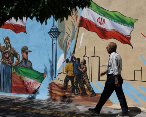 Trump says Iran ceasefire on 'life support' after rejecting Tehran's response