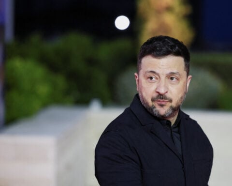 Zelenskiy holds call with UAE counterpart