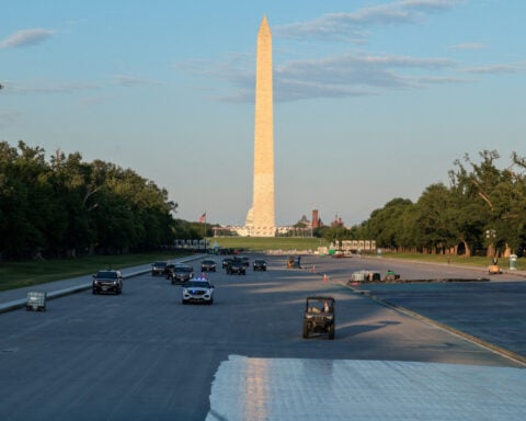 Lawsuit seeks to halt Trump’s makeover of Lincoln Memorial reflecting pool