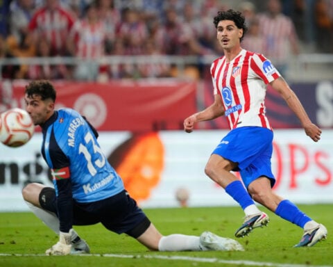 US midfielder Cardoso set to miss the World Cup because of ankle surgery