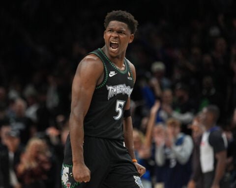 Anthony Edwards awes Timberwolves with his performance despite recent trouble with both knees