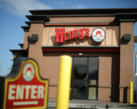 Peltz's Trian seeks funding for Wendy's take-private bid, FT reports