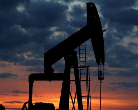 Oil prices rise as hopes of peace in the Middle East dwindle