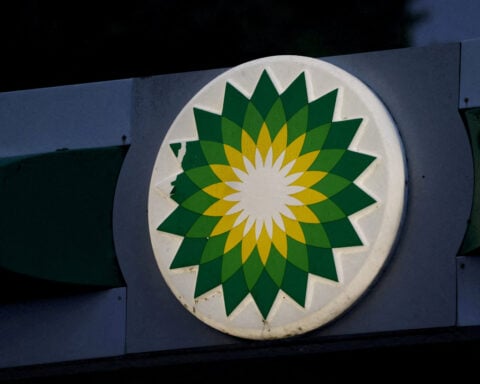 Union says BP delaying negotiations following Whiting refinery lockout