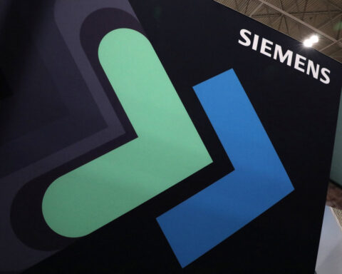Siemens orders rise more than expected despite Iranian war tension