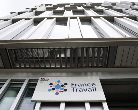 French unemployment rate rises to 8.1%, highest since 2021