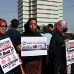 Families of Pakistani hostages held by Somali pirates for 23 days call for their rescue