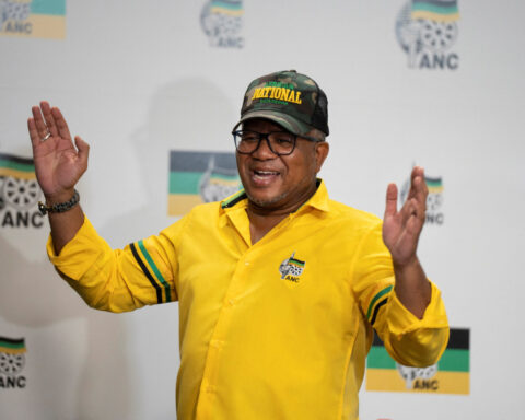 Top ANC official backs President Ramaphosa over 'Farmgate' scandal
