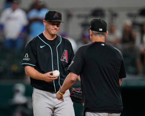 No closing this game as Rangers beat Dbacks after frantic 9th inning and Jansen's walk-off hit