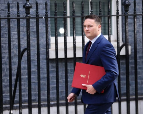 Leading challenger to UK Prime Minister Keir Starmer quits government