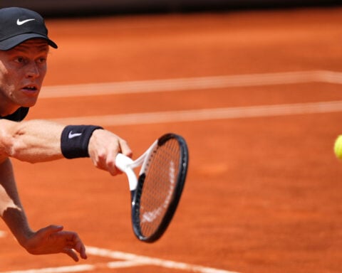 Jannik Sinner breaks Masters record to reach Italian Open semifinals. Coco Gauff back in final