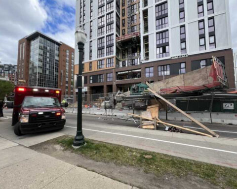 Construction worker alive after 30-foot fall from building in Madison, Wisconsin