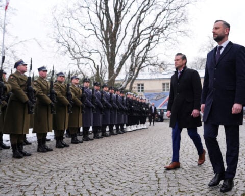 US scraps deployment of 4,000 troops to Poland