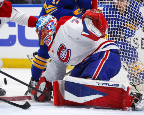 Canadiens goalie Dobes delivers on coach's faith by rebounding from tough start in win over Sabres