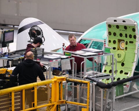 Trump says China will buy 200 planes from Boeing, with a possibility of expanding the deal to 750