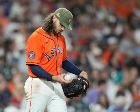 Astros' Spencer Arrighetti has a no-hit bid broken up with 1 out in the 8th vs. Rangers